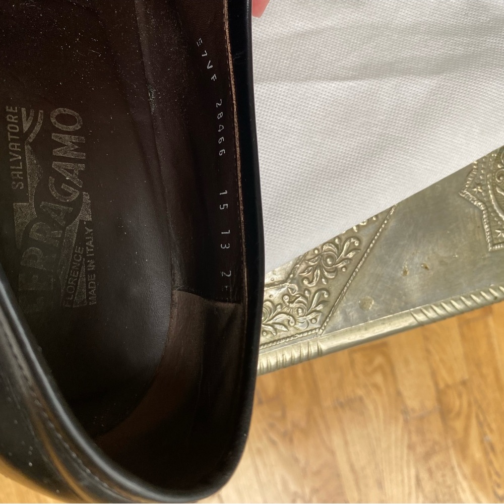 Ferragamo loafers in high grain black leather. Size 13 - Picture 5 of 6